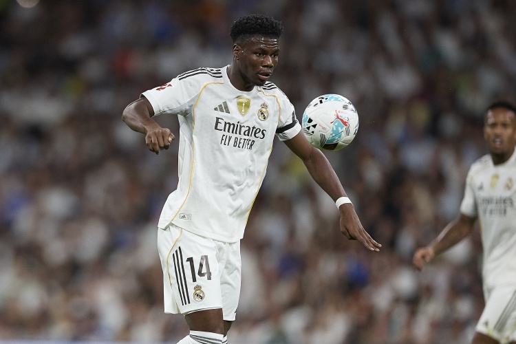 竞技宝赛事直播-科贝：琼阿梅尼没有受伤，但A费出战对阵曼城次回合比赛存疑